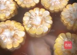 粤式靓汤胡萝卜玉米扇骨汤的做法图解4