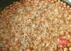 Illustration of how to make fried peanuts 2