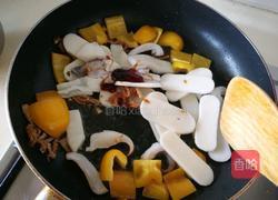  墨鱼炒白粿的做法图解5