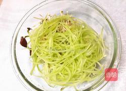 鱼腥草拌青笋的做法图解9
