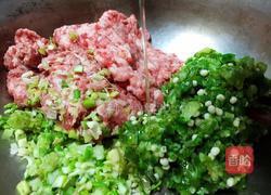 猪肉秋葵馅水饺的做法图解4