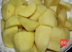 红烧肉炖土豆的做法图解3