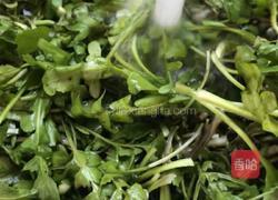 荠菜冬笋炒年糕的做法图解4