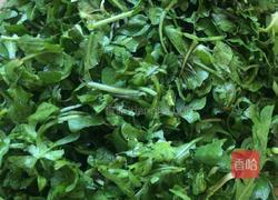 荠菜冬笋炒年糕的做法图解5