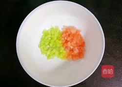 蔬菜奶香松饼 (宝宝辅食)的做法图解1