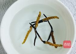 广东~虫草炖汤的做法图解2