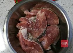 糖醋鱼块的做法图解1