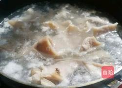 辣椒炒猪皮的做法图解1