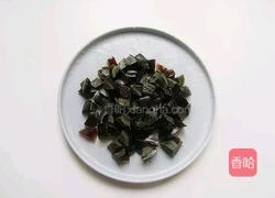 白豆腐烧皮蛋的做法图解3