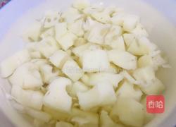 糖醋藕丁的做法图解1