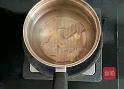 芹菜猪肝粥 (宝宝辅食）的做法图解4