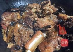 排骨粉条炖蘑菇的做法图解15