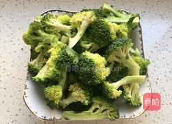 ＃东北＃西蓝花炒虾仁的做法图解2