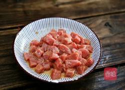 杏鲍菇牛肉丁的做法图解3