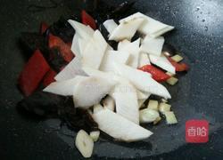 黑木耳炒山药的做法图解4