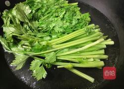  爽口香芹的做法图解4
