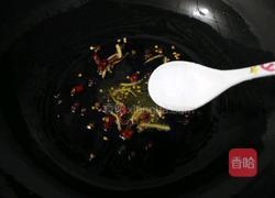  爽口香芹的做法图解10
