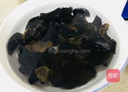 凉拌黑木耳的做法图解2