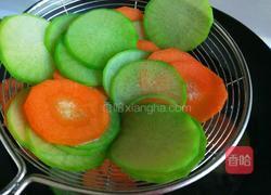 新文美食 花开富贵 清蒸青红萝卜的做法图解12