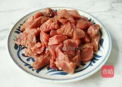 麻辣孜然牛肉粒的做法图解1