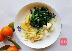 烧全鱼(年年有余)的做法图解1