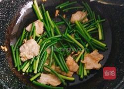 火腿蒜薹炒肉的做法图解4