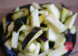 Illustration of how to make stir-fried green beans and eggplant 2