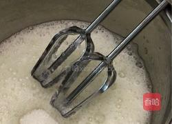 巧克力坚果戚风蛋糕的做法图解4