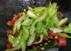 西芹炒猪皮的做法图解6