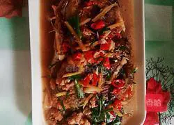 Illustration of how to make Xiangtan boiled crucian carp 11