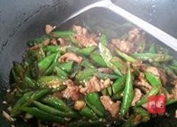 辣椒炒肉的做法图解4