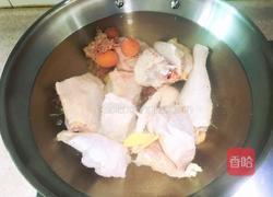 四川—虫草花炖土鸡的做法图解2