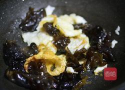 木耳炒鸡蛋的做法图解9