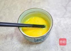 火腿肠炒鸡蛋的做法图解2