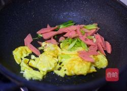 火腿肠炒鸡蛋的做法图解5