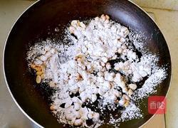 糖霜花生的做法图解5