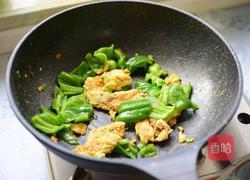 辣椒炒鸡蛋的做法图解12