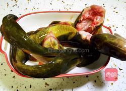 牛尾巴鱼白菜豆腐泡汤的做法图解1