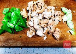 尖椒炒肥肠的做法图解2