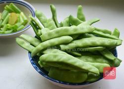大骨头炖豆角的做法图解1