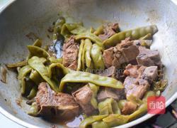 大骨头炖豆角的做法图解8