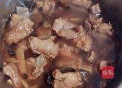 芋头香菇烧排骨的做法图解3