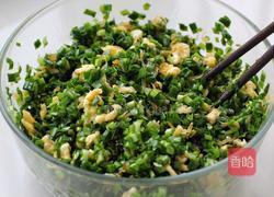 韭菜虾皮鸡蛋馅饼的做法图解3