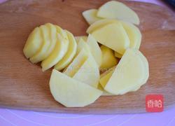 炸土豆饼的做法图解1