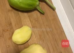 东北土豆拌茄子的做法图解1