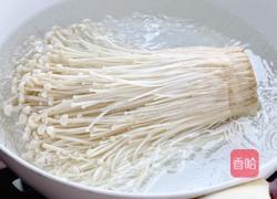 香煎培根金针菇卷的做法图解2