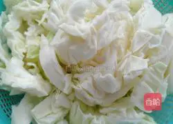 Illustration of how to make vinegar cabbage 3