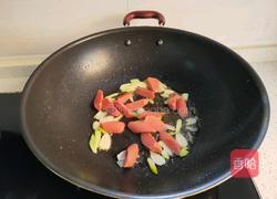 ＃东北＃尖椒炒鸡蛋火腿肠的做法图解5