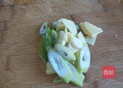 北京的 五花肉辣炒蒜苔的做法图解3