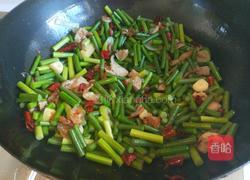 北京的 五花肉辣炒蒜苔的做法图解6